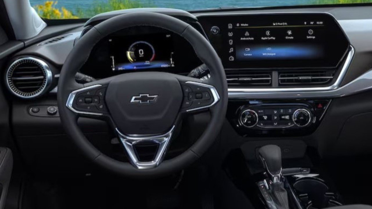 2025 Chevy Trax AWD 1