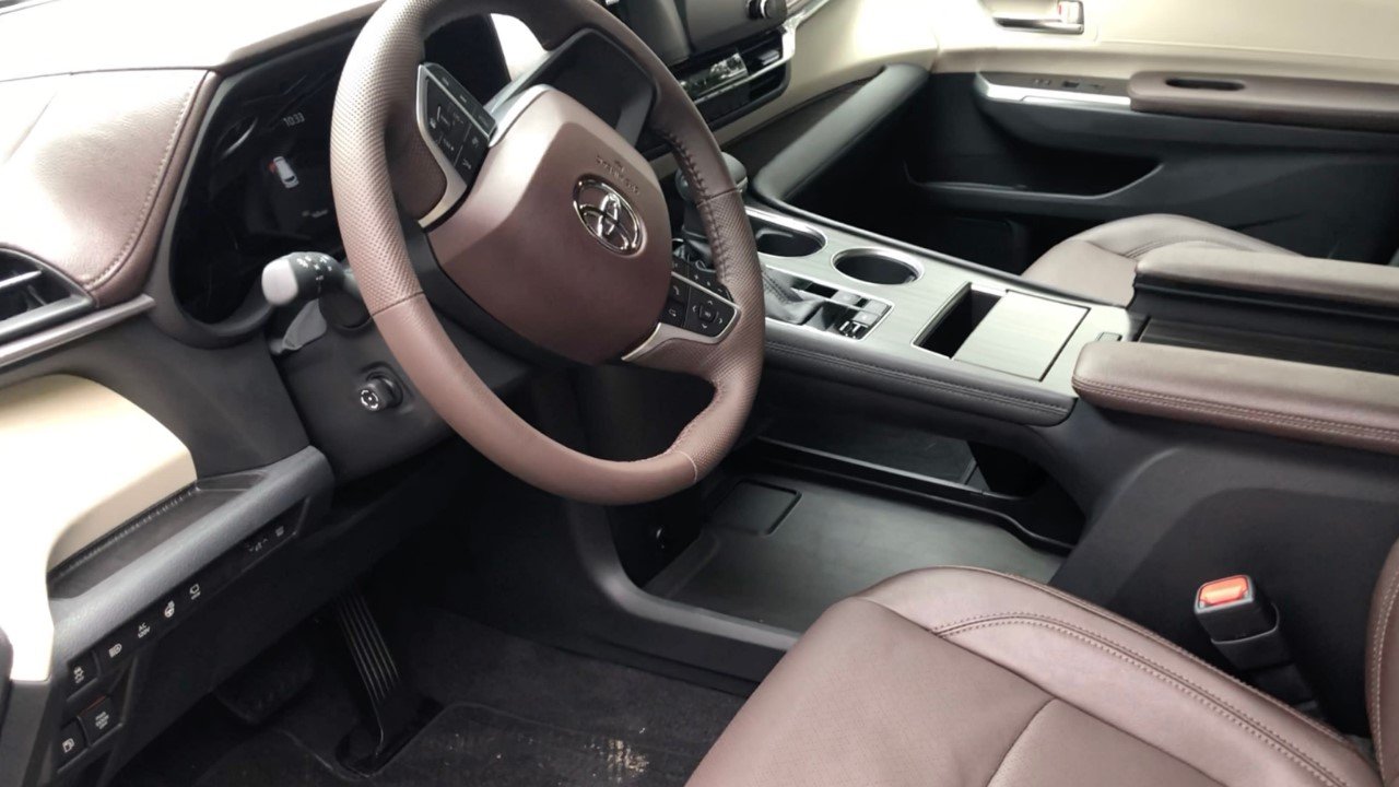 2025 Toyota Sienna