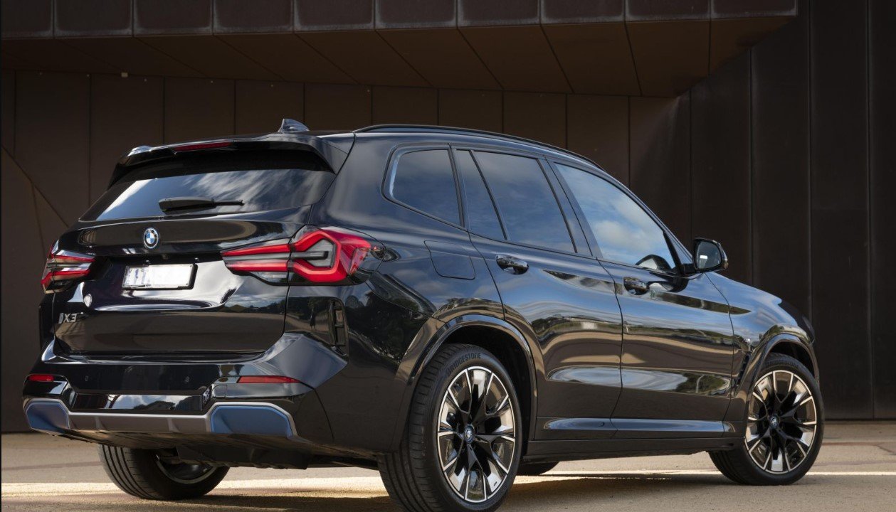 2024 BMW iX3