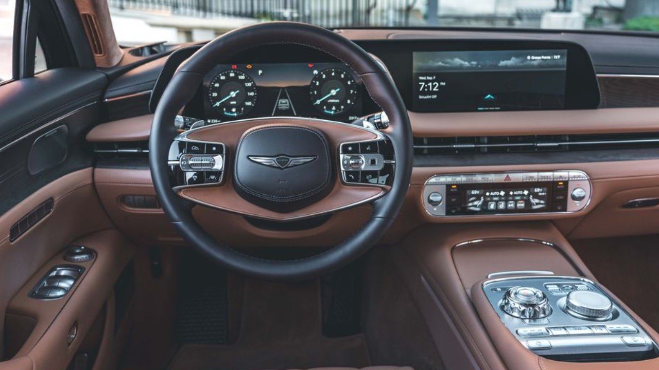 Top rated luxury sedan 2024